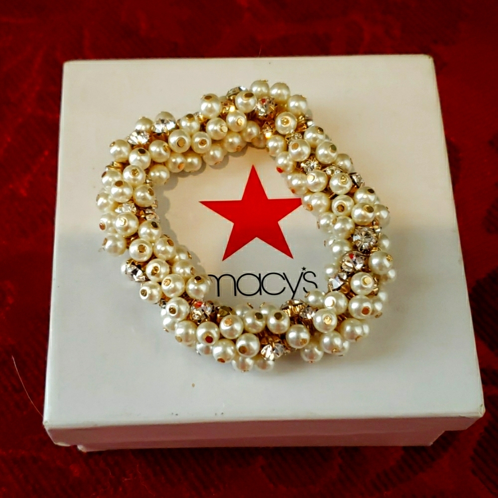 Charter Club Pearl Cluster Bracelet. NWOT